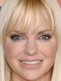  Anna Faris