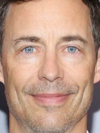  Tom Cavanagh