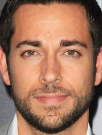  Zachary Levi