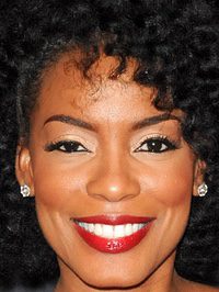  Aunjanue Ellis