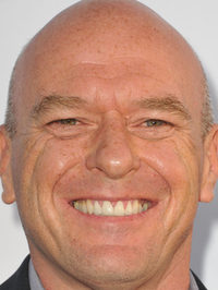  Dean Norris