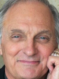  Alan Alda