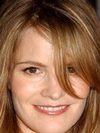 Jennifer Jason Leigh