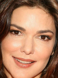  Laura Harring