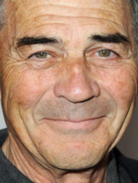  Robert Forster