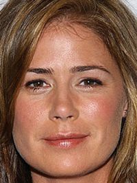  Maura Tierney