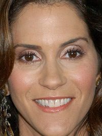  Jami Gertz