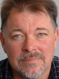  Jonathan Frakes