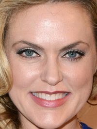  Elaine Hendrix