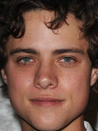  Douglas Smith