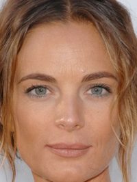  Gabrielle Anwar