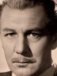  Michael Redgrave