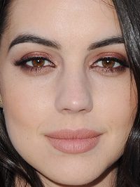  Adelaide Kane