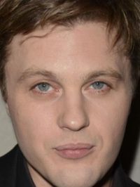  Michael Pitt