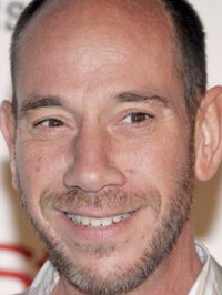  Miguel Ferrer