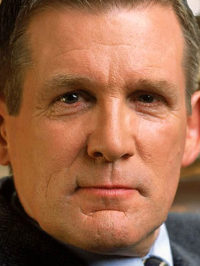  Anthony Heald