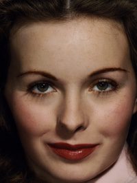  Jeanne Crain