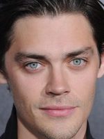 Tom Payne