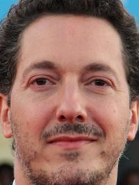  Guillaume Gallienne