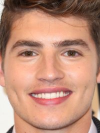  Gregg Sulkin