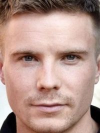  Joe Dempsie