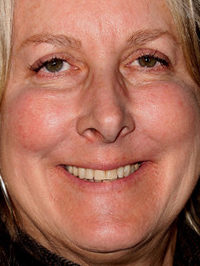  Betty Thomas