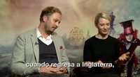 'Alicia a través del espejo': Q&A con Mia Wasikowska y James Bobin