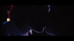 Clip 'Below Her Mouth'