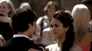 El primer baile entre Elena y Damon