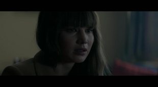 Clip 'Gorrión rojo': 'Meet Dominika'