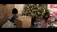 Clip 'Familia al Instante': 'Christmas boxes'