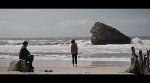 Clip #2 'La primera cita': 'Un día en la playa'