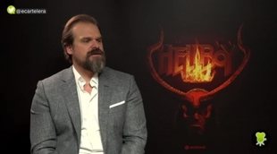 ¿Quién ganaría en una pelea, Eleven o Hellboy? David Harbour responde