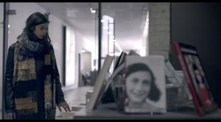 Tráiler en inglés 'Descubriendo a Anna Frank'