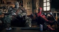 Deadpool y Korg reaccionan al tráiler de 'Free Guy'