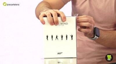 Unboxing 'The James Bond Collection'