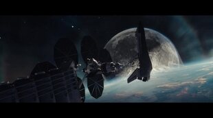 Tráiler español 'Moonfall' #2