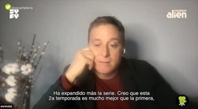 Alan Tudyk ('Resident Alien'): "Me lo paso genial haciendo de alienígena"