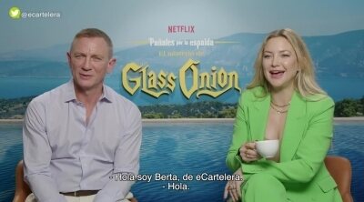 Daniel Craig y Kate Hudson presumen de ambientazo en el set de 'Puñales por la espalda 2'