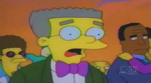 Smithers - Beso a Mr.Burns (Los Simpson)