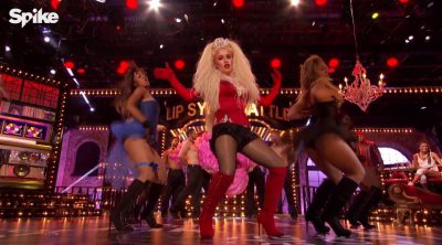 Hayden Panettiere y Christina Aguilera interpretan 'Lady Marmalade'